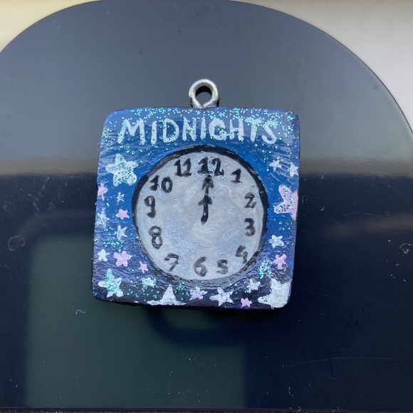 ‼️‼️Handmade Taylor Swift Inspired Album Cover Polymer Clay Art Charm Bracelet. - Picture 7 of 16